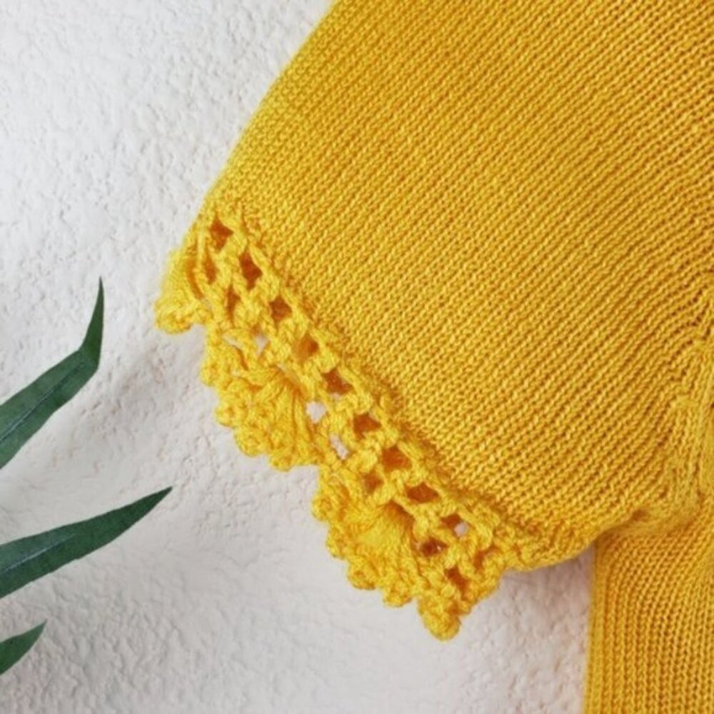 Vintage 70s Style Crocheted Boho Yellow Knit Top Button Front Short Sleeve - Picture 9 of 11